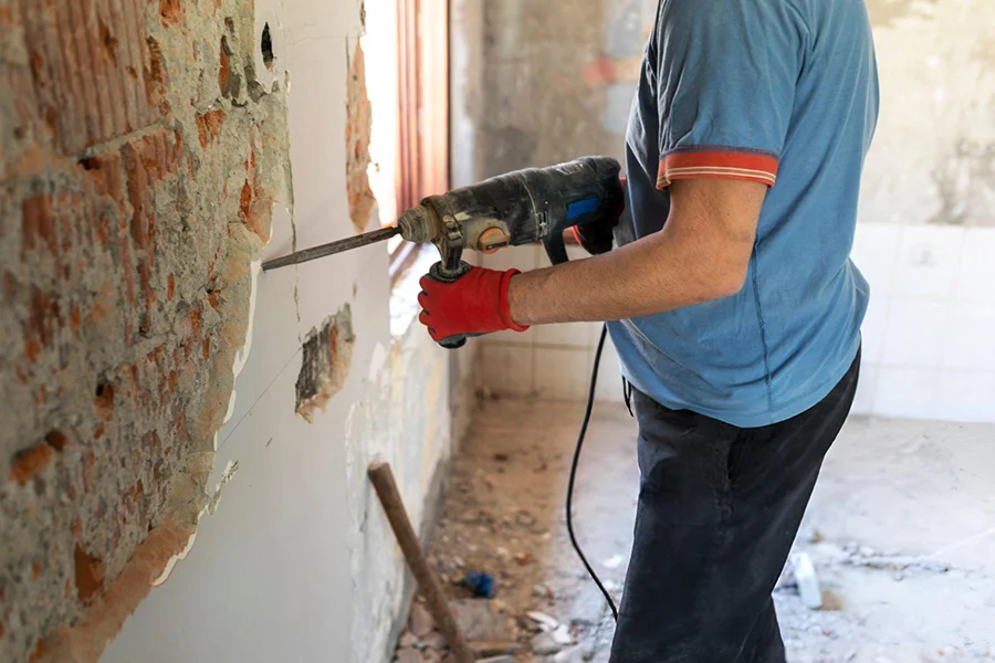 Cracked Wall / Structural Repair in De Pere, WI